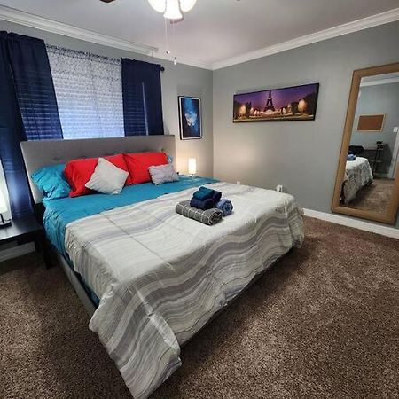Blue Shark *E4* @ Midtown Comfortable 1Br King Apartment هيوستن المظهر الخارجي الصورة